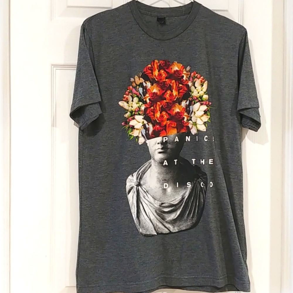 Panic at the Disco graphic Tshirt like new